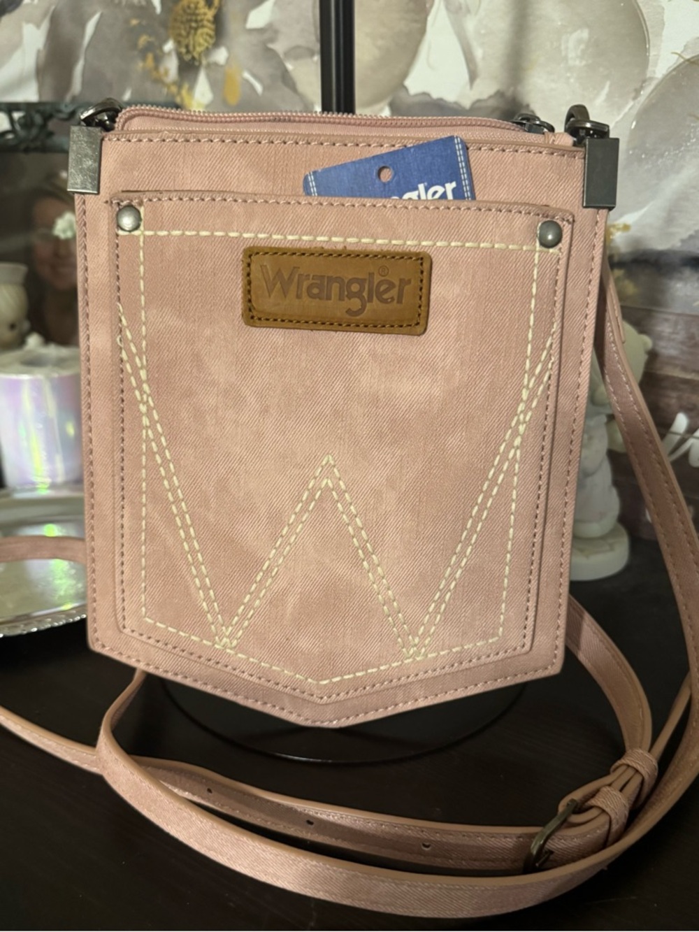 Wrangler Women's Dusty Pink Crossbody Bag NWT B51